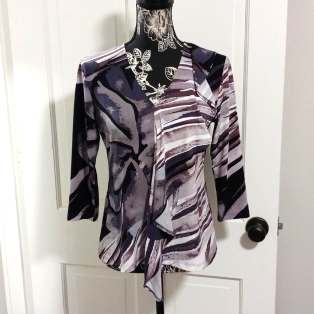 🖤Clara Sunwoo🖤 - Black/Gray/White Abstract Print Top